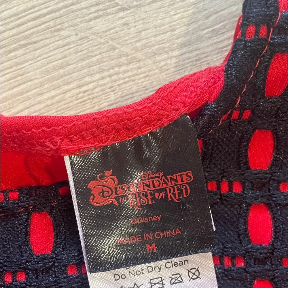 Descendants the rise of red 4 pieces custome girl size m - Picture 4 of 8